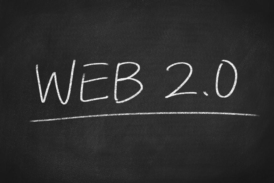 Chalkboard with Web 2.0 written, symbolizing Remote Work 2.0 shift